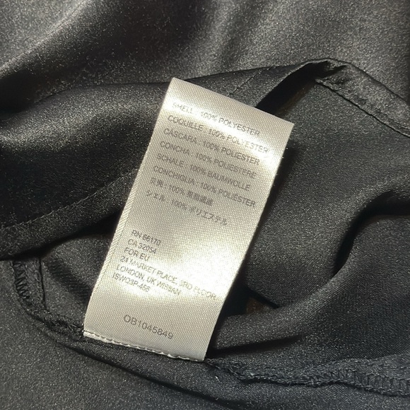 Urban Outfitters front tie crop top - Picture 7 of 11